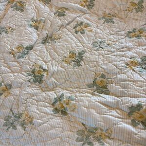 Simply Shabby Chic Yellow and Green king size quilt